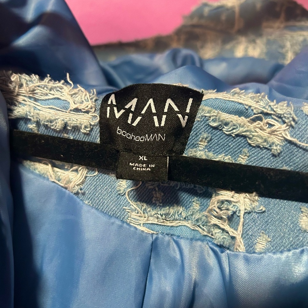 Blue Textured Puffer Jacket - Picture 4 of 4